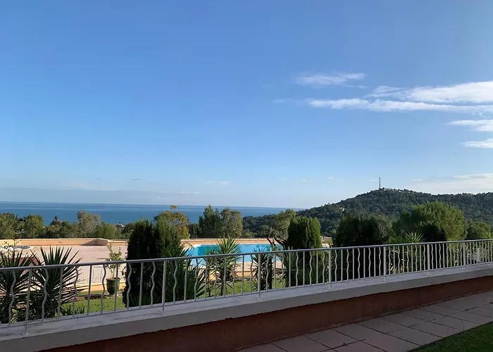 Raphael, Cap Esterel Le Hameau. Vue Appartement