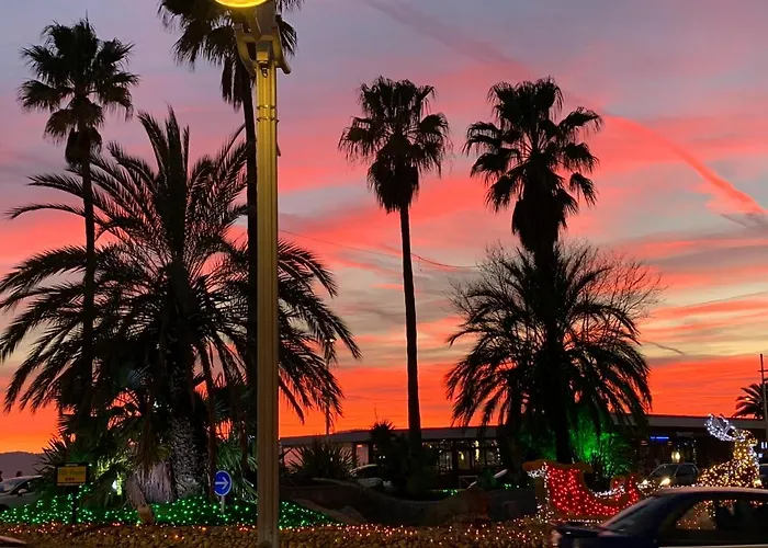 Raphael, Cap Esterel Le Hameau. Vue * Saint-Raphaël