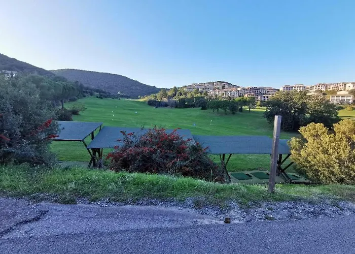 Raphael, Cap Esterel Le Hameau. Vue Appartement Saint-Raphaël