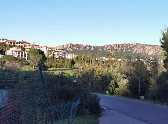 Raphael, Cap Esterel Le Hameau. Vue *